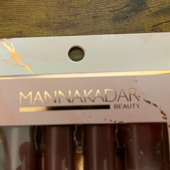 Manna Kadar Lip Rush - 8 Piece Set, Assorted Shades - Picture 3 of 5